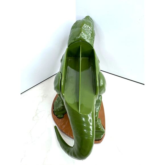 2018  T-Rex Tacosaurus Green Dinosaur Taco Stand & Holder - Picture 3 of 6